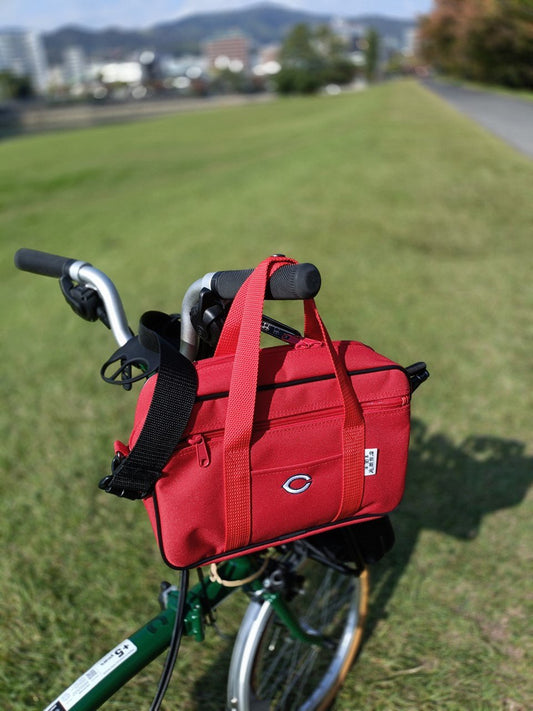 Miniスクバのショルダーバッグ カープ公式版(送料込み) - 株式会社片岡商店