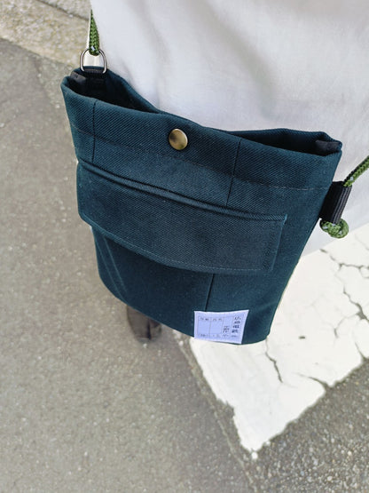 広電の制服サコッシュ